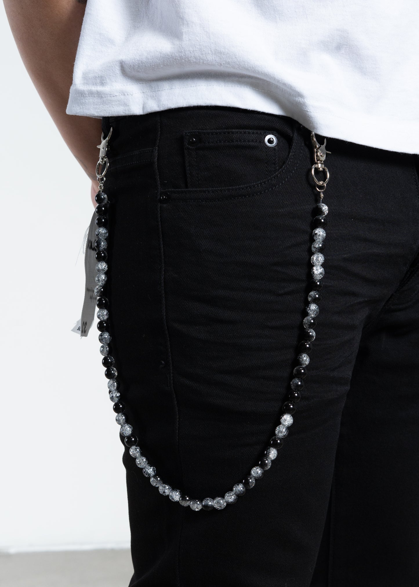 MB-001 (Skinny No Distress)